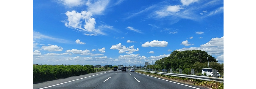 夏のカーライフを見据えた判断をpc