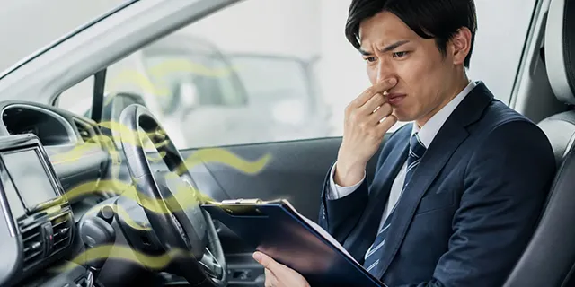 「車内の臭い 査定」は本当に影響する？ sub01