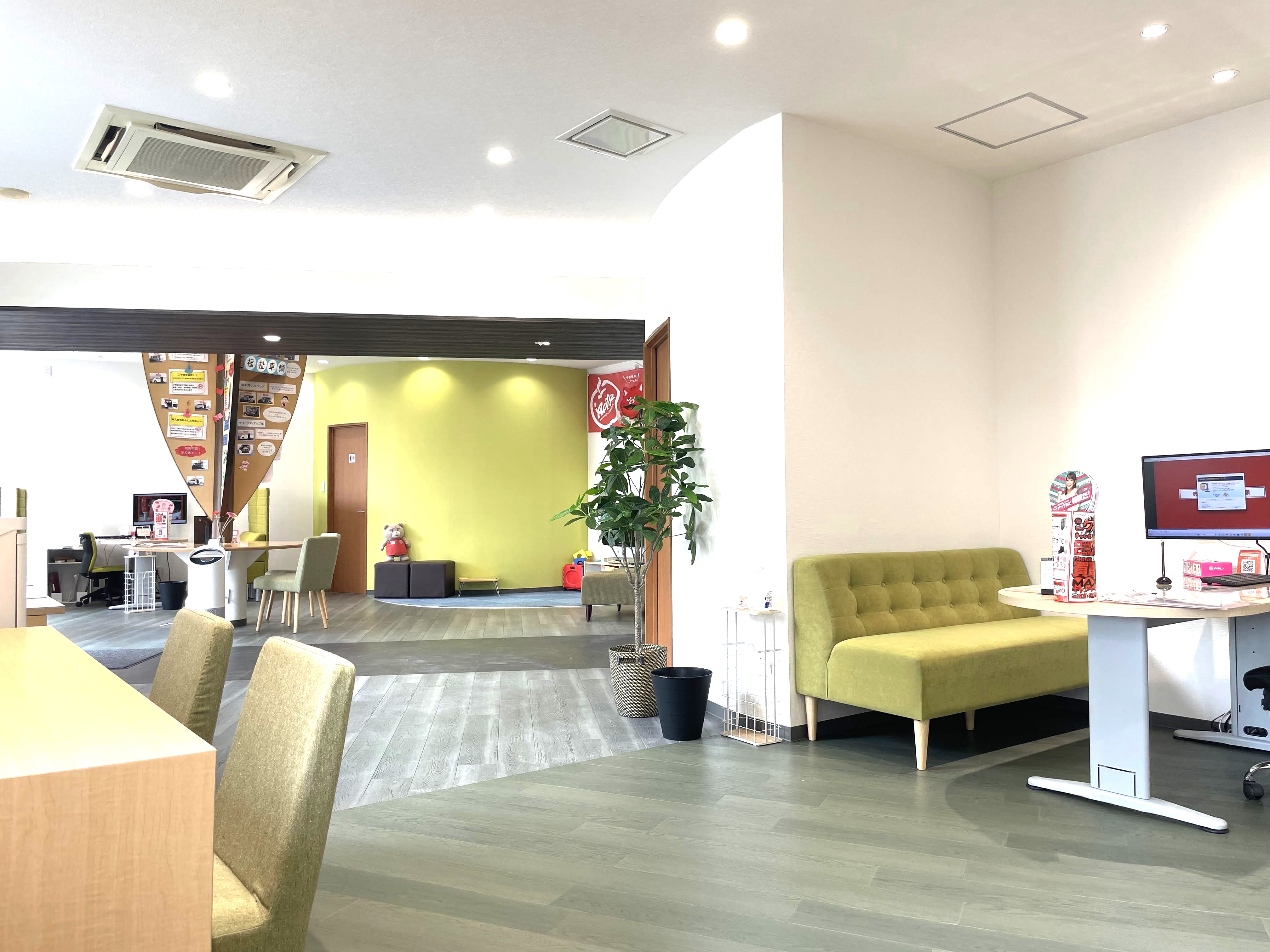 車査定のご相談は、shikuname2のアップル天白店で！専門スタッフが丁寧に対応します。