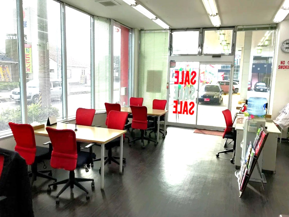 車買取をお考えなら、shikuname6のアップル刈谷店にお立ち寄りください！無料で簡単に査定できます。