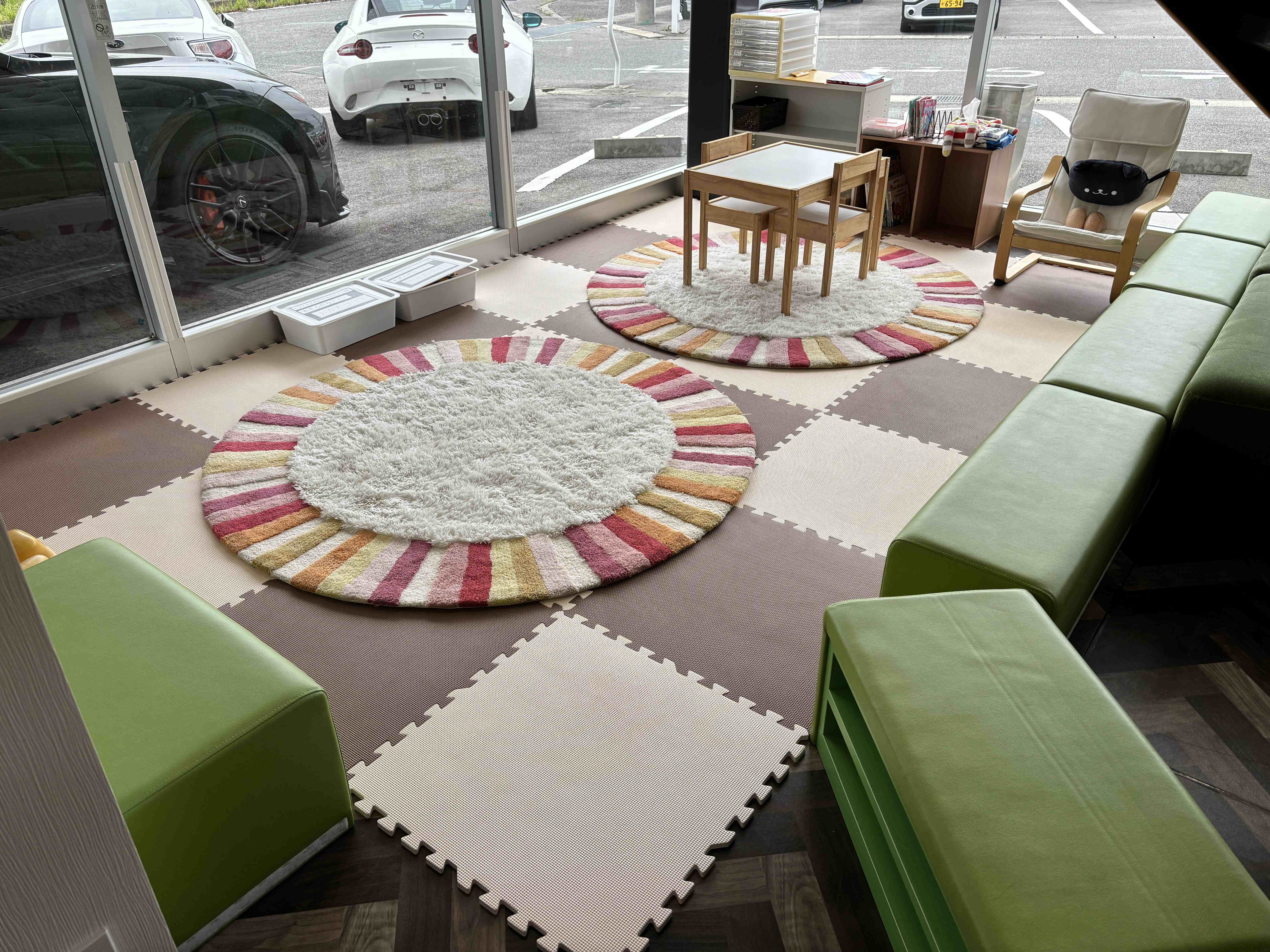 車買取をお考えなら、shikuname6のアップル東郷店にお立ち寄りください！無料で簡単に査定できます。