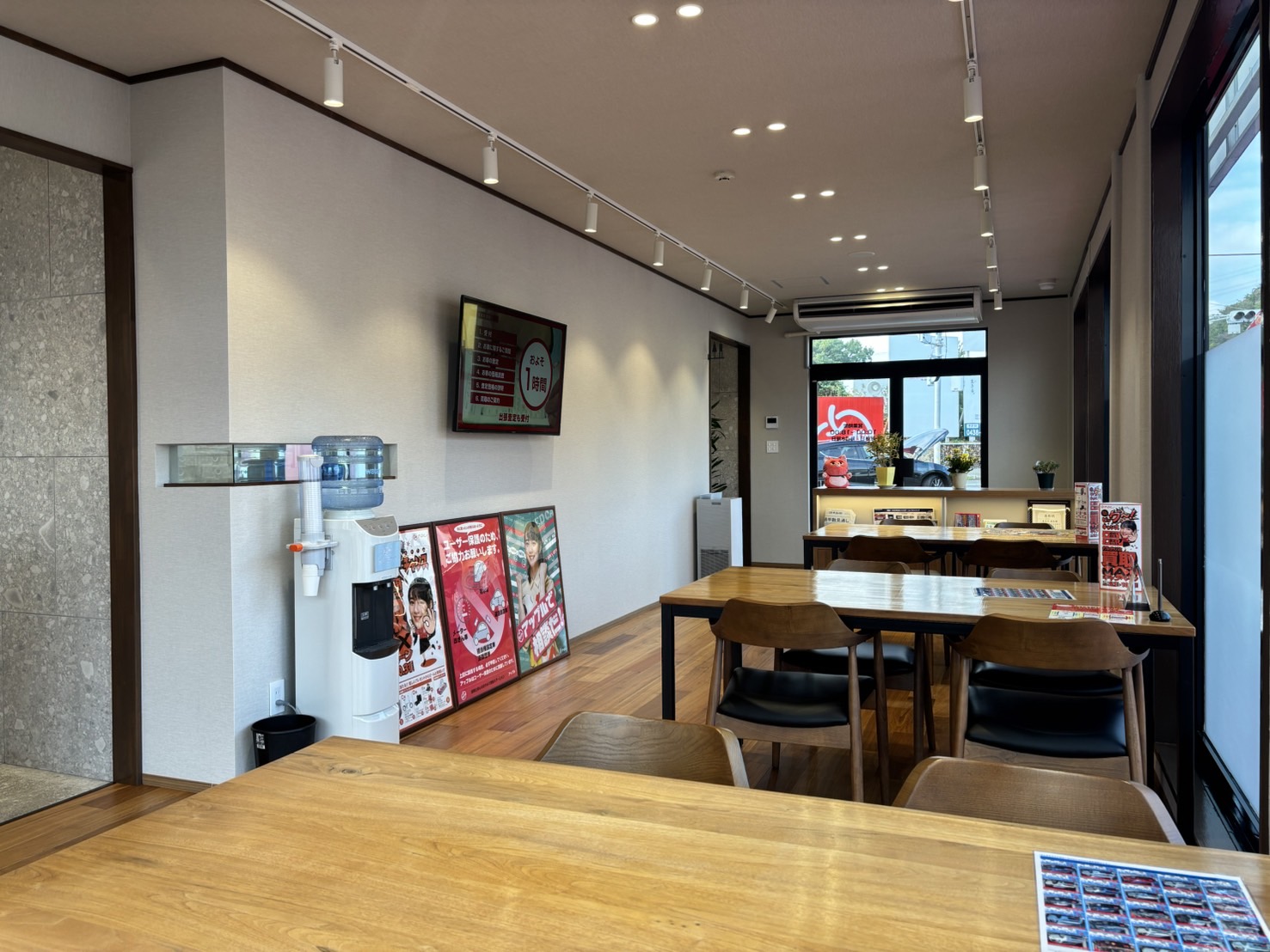 shikuname4のアップル君津127号店で、あなたの車を簡単に査定してみませんか？お気軽にご来店ください。