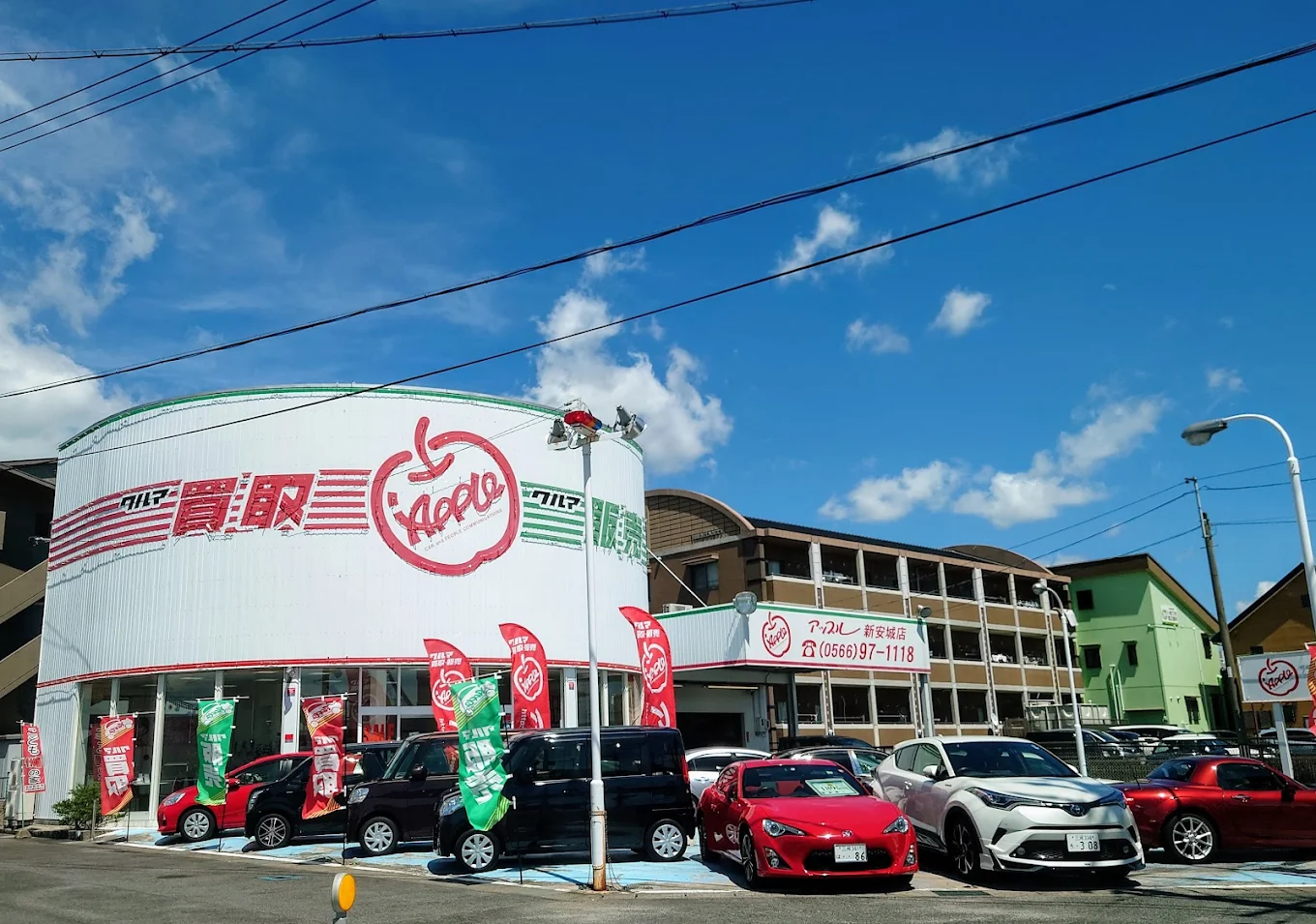 車査定のご相談は、shikuname2のアップル新安城店で！専門スタッフが丁寧に対応します。