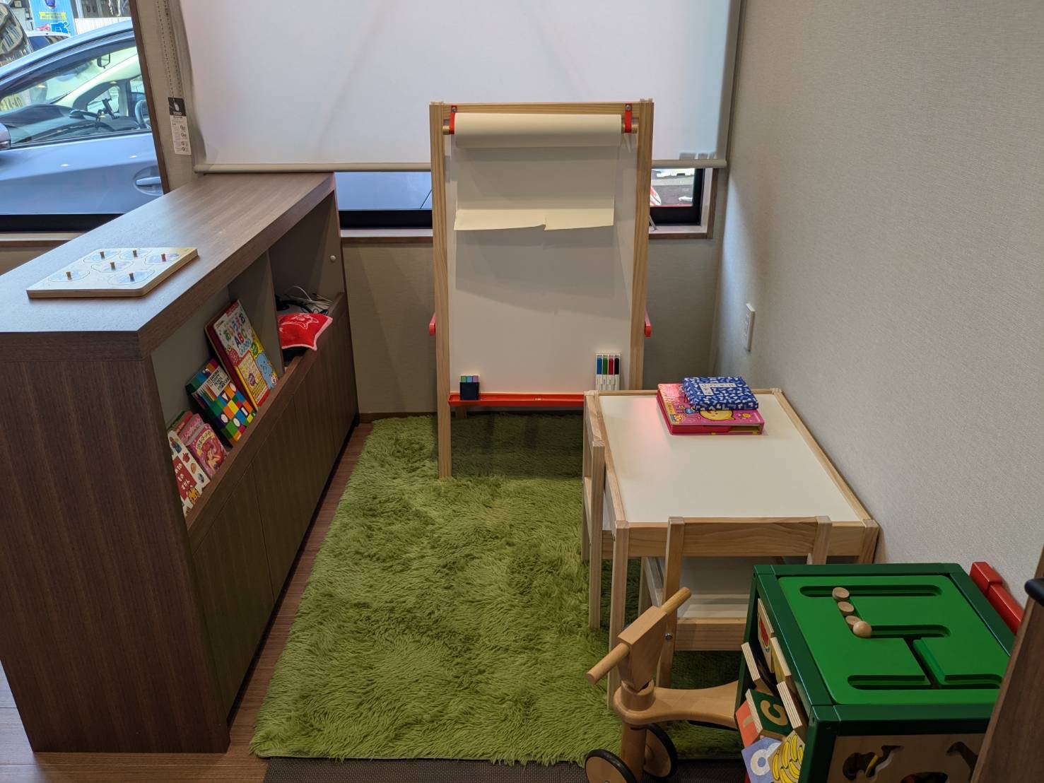 shikuname4のアップル行徳バイパス店で、あなたの車を簡単に査定してみませんか？お気軽にご来店ください。