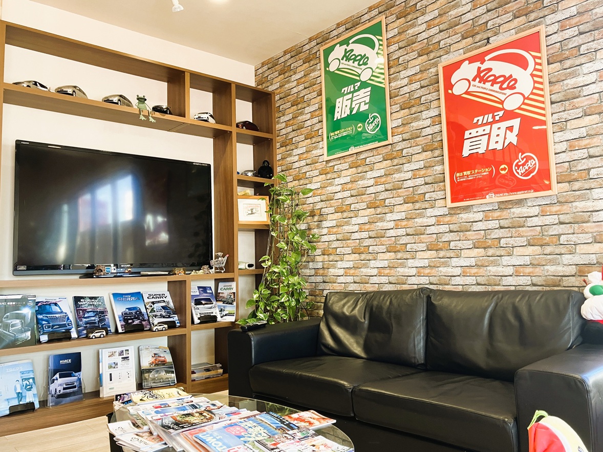 shikuname4のアップル香川三豊店で、あなたの車を簡単に査定してみませんか？お気軽にご来店ください。