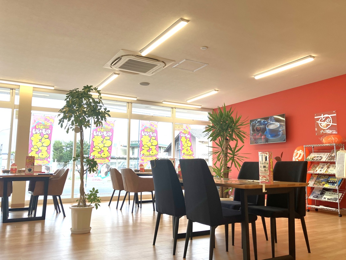 shikuname4のアップル大津店で、あなたの車を簡単に査定してみませんか？お気軽にご来店ください。