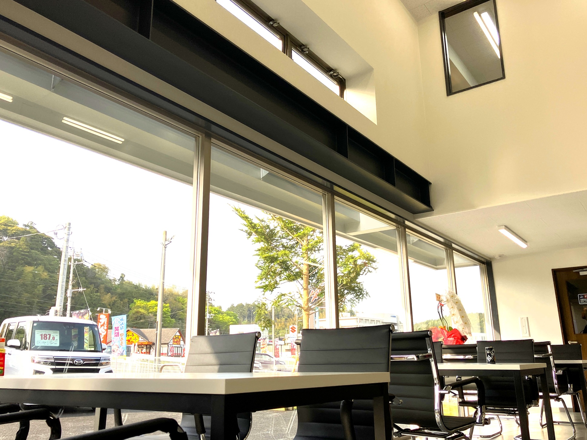 shikuname4のアップル千葉小見川店で、あなたの車を簡単に査定してみませんか？お気軽にご来店ください。