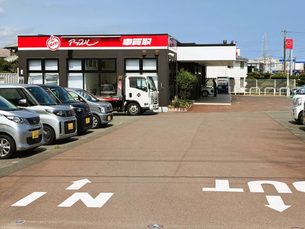 車査定のご相談は、shikuname2のアップル藤枝店で！専門スタッフが丁寧に対応します。