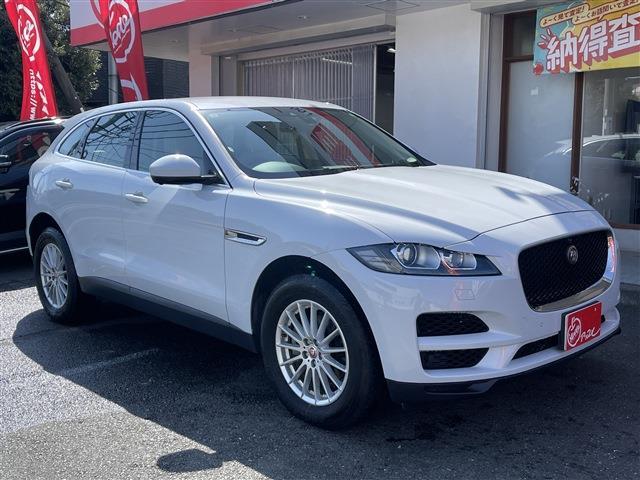 ジャガーFペイス  2016